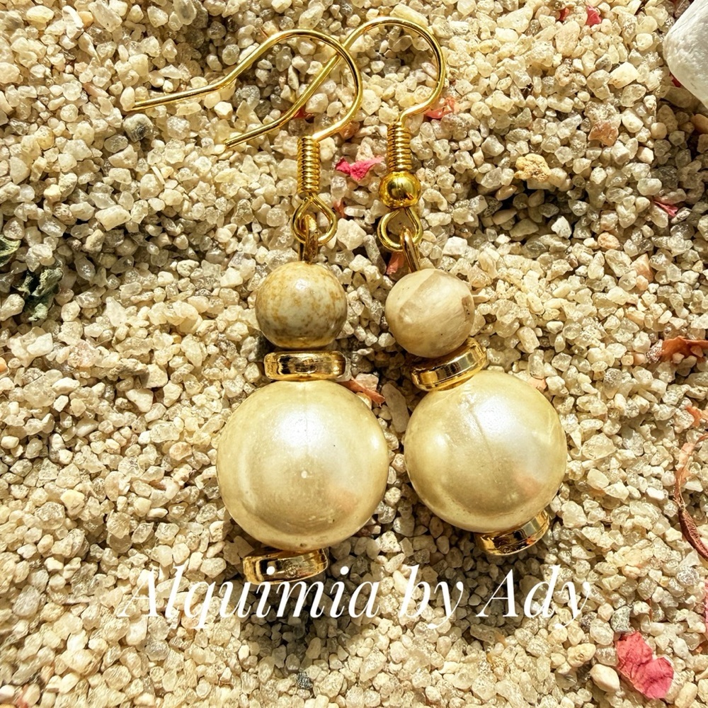 Cream jasper Elegant Gold Earrings